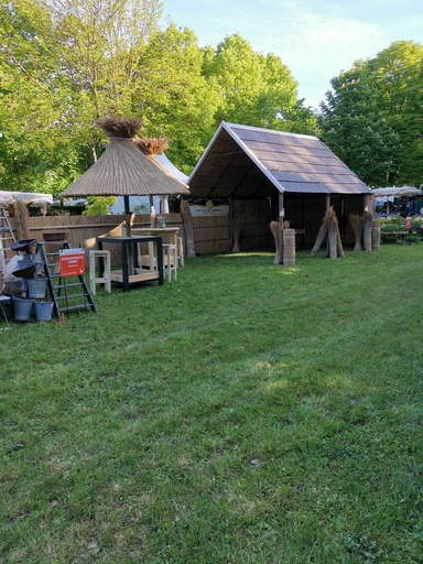 CABANE DE GARDIAN 4.00 X 7.00 / LOCATION AU MOIS